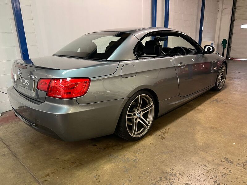 BMW 3 SERIES