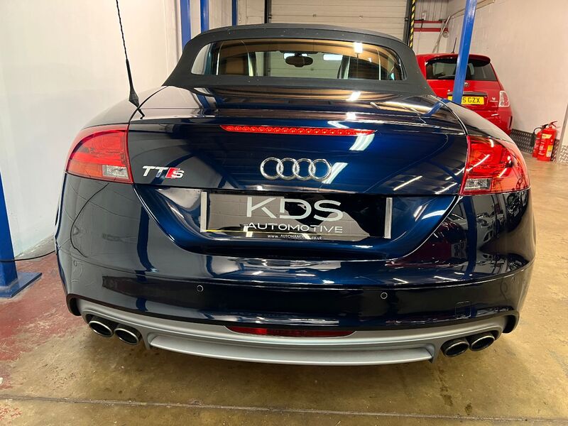 AUDI TTS