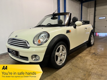 MINI MINI COOPER 1.6 Convertible. Full Leather, 6 Months Warranty Included.