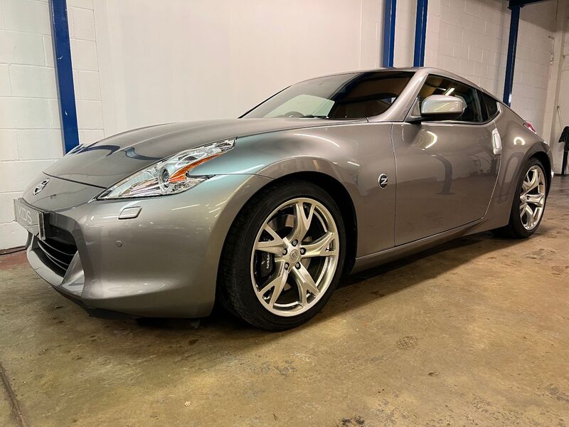 NISSAN 370Z