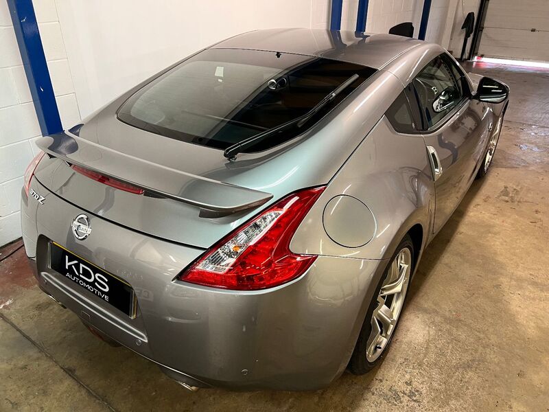 NISSAN 370Z