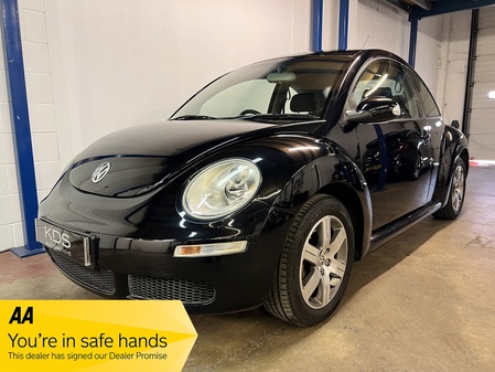 VOLKSWAGEN BEETLE 1.6 Luna